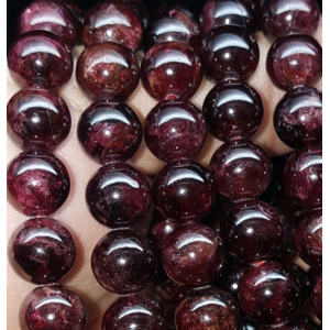 โกเมน Garnet