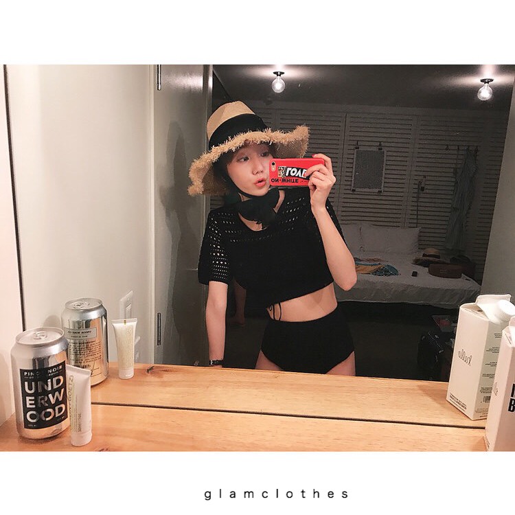 SALE 20% KNITTED SWIMWEAR detail : ชุดเซทไหมพรม เป็นเซทใส่ชายทะเล หรือจะลงน้ำก็ได้ค่ะ เนื้อผ้าไหมพรม มีซับในทั้งหน้าอกพร้อมฟองน้ำ และกางเกงก็มีซับใน ไม่โป๊ค่า