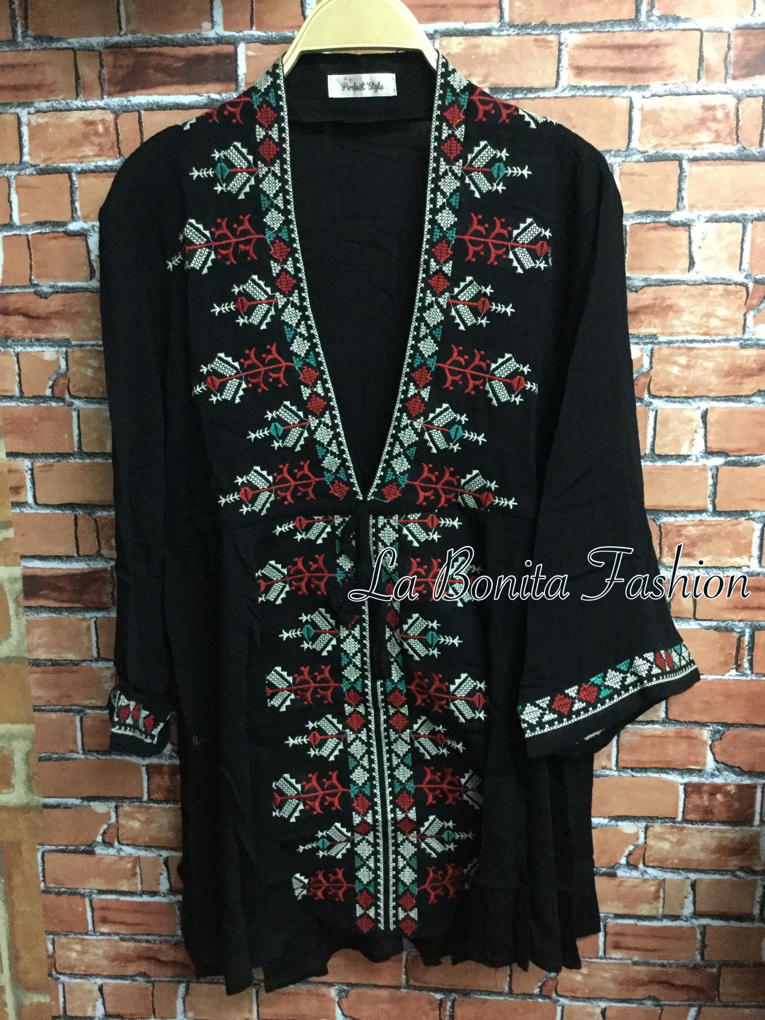 เสื้อตัวยาว มินิเดรส สไตล์โบฮเมียน งานปักสวยแน่นค่ะ