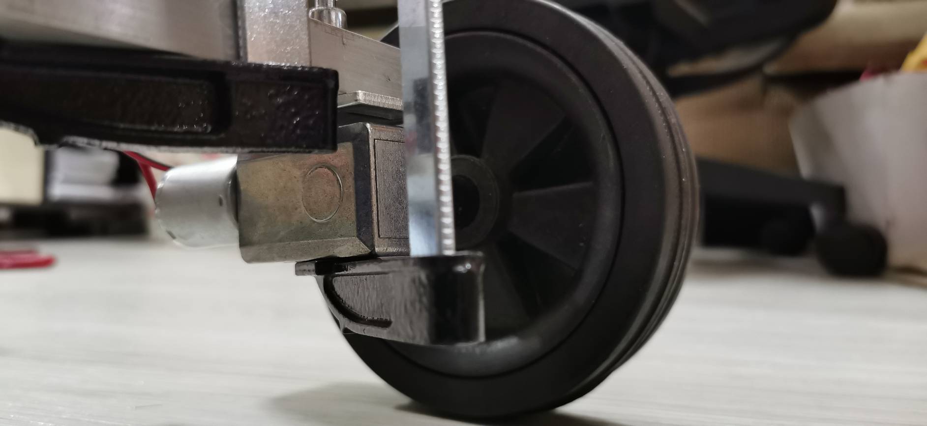 MO31 ชุดล้อ 5 นิ้ว ติดมอเตอร์ 12V แรงบิดสูง 40 รอบ/นาที สำหรับ DIY