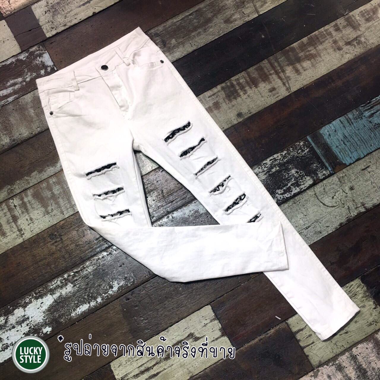 กางเกงยีนส์สีขาวทรงเดฟ เนื้อผ้าเป็น Denim ผสม Spandex 100% ใส่กระชับทรงสวยดีไซน์สวย