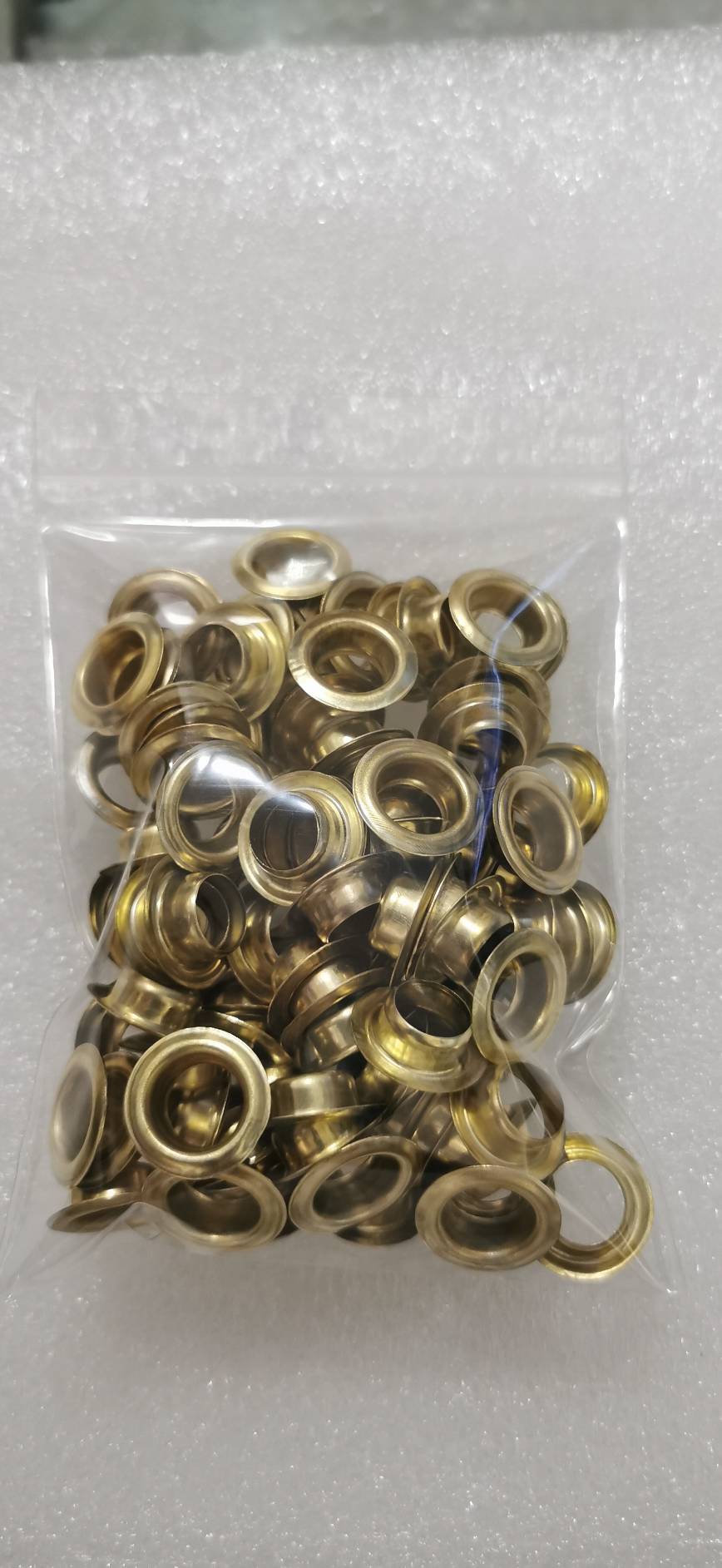 OT137 ชุดตาไก่สีทองขนาดรู 10 มิล ชุด 100 ตัว สำหรับผ้าใบ ป้ายไวนิล