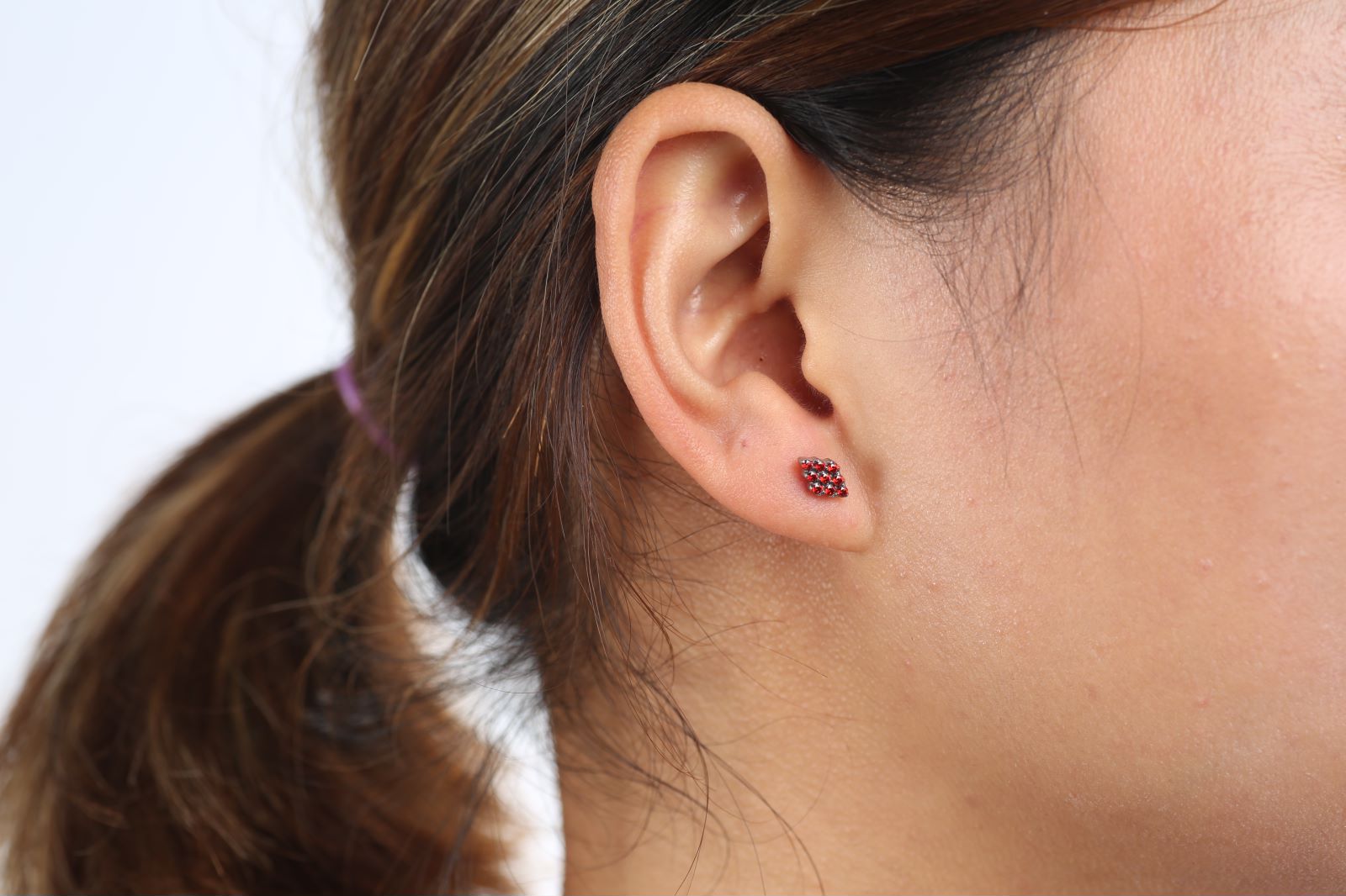 “เช็คสินค้าทัก line ก่อนโอนนะคะ”ไทเทเนี่ยม 100% ต่างหูสำหรับผิวแพ้ง่าย Bless จิวแป้นแบนขันน็อต ขนาดก้านปกติ ราคา/ข้าง ETC134