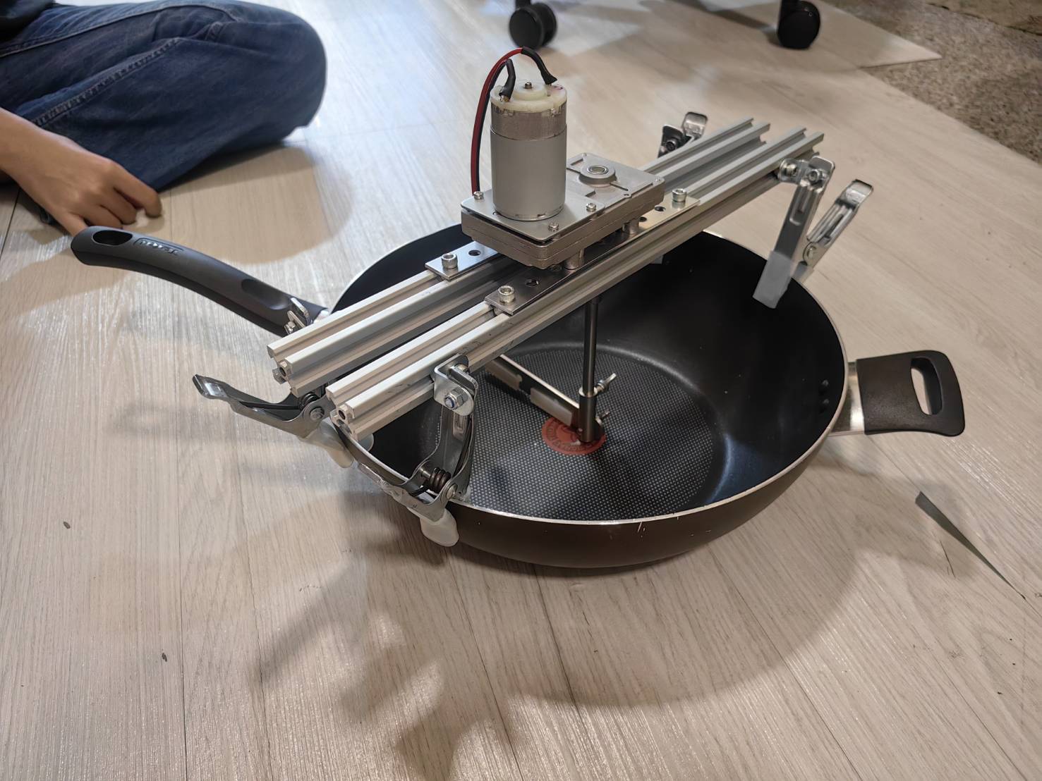 OT179 เครื่องกวนไส้รุ่นติดตั้งง่าย ใช้ได้กับกระทะ หม้อ ขนาดไม่เกิน 40CM