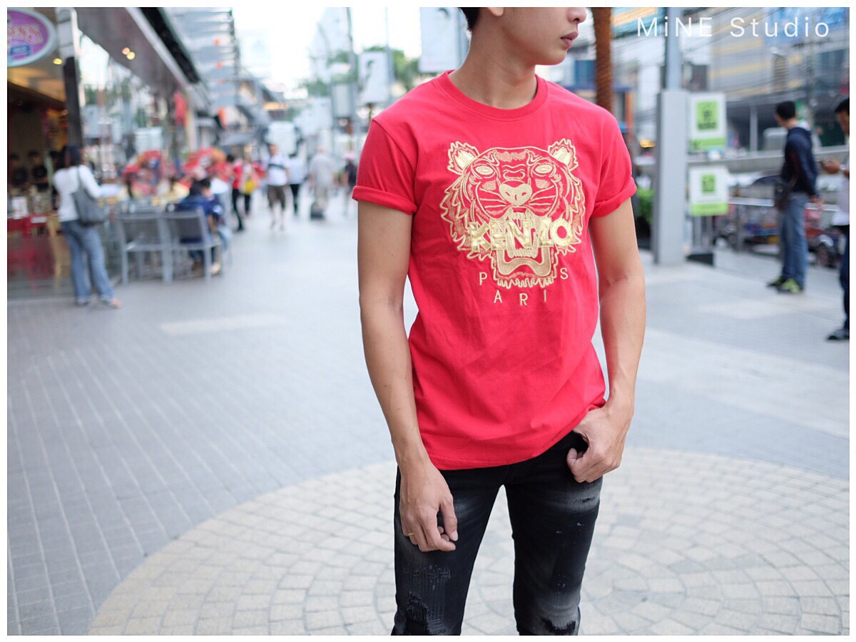 KENZO T-Shirt Gold limited เสื้อยืดKENZO สีแดง ปักลายหน้าเสือ สีทอง