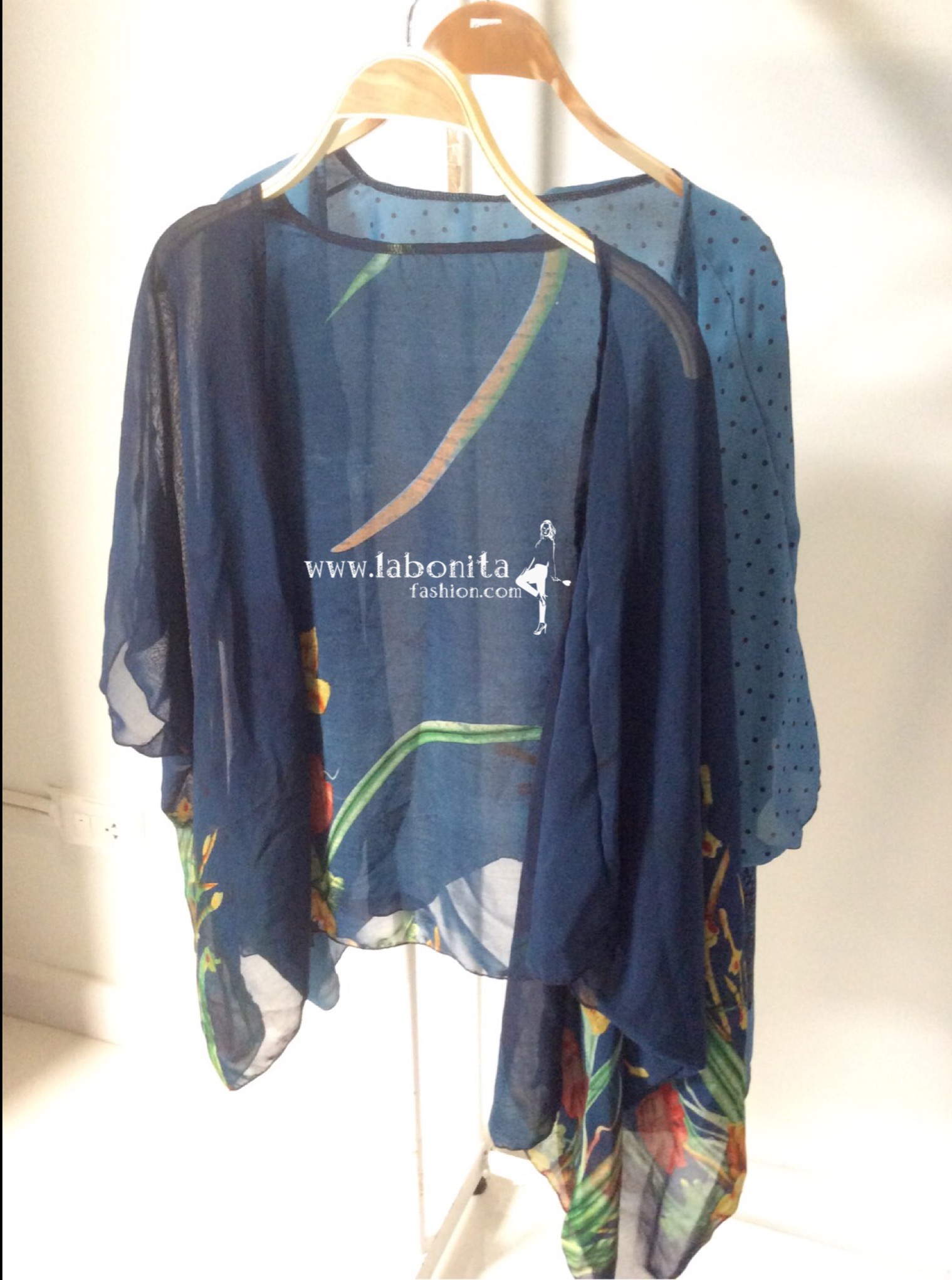 เสื้อคลุมผ้าชีฟองลายสวยใส่เย็นสบาย