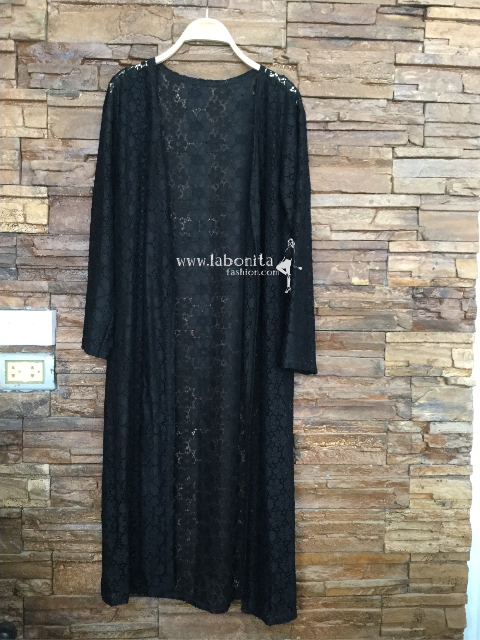 เสื้อคลุมยาวผ้าลูกไม้นุ่มๆ