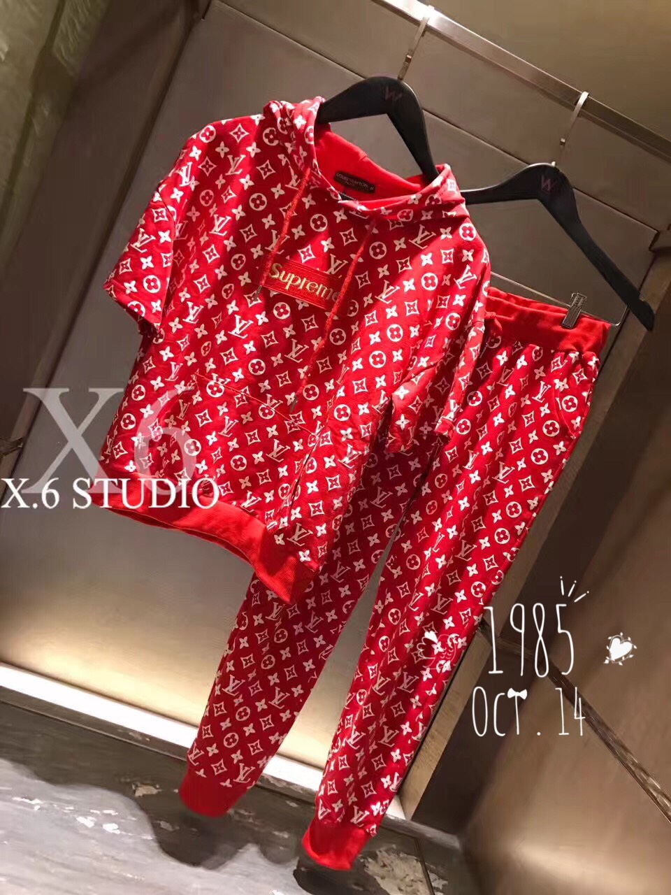 เสื้อแขนสั้น+กางเกงขายาว LV x Supreme