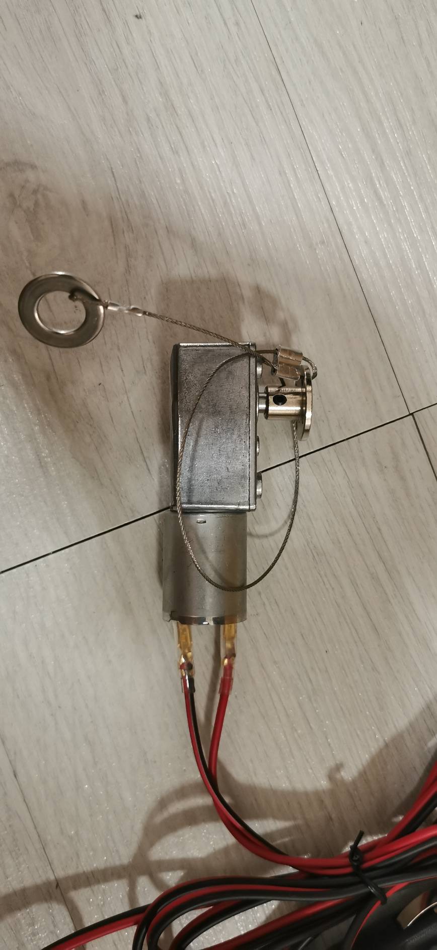 MO20 ชุดมอเตอร์ช่วยเบรคไฟฟ้า 12V แก้ปวดเข่าเวลารถติด ติดตั้งง่าย ปลอดภัย