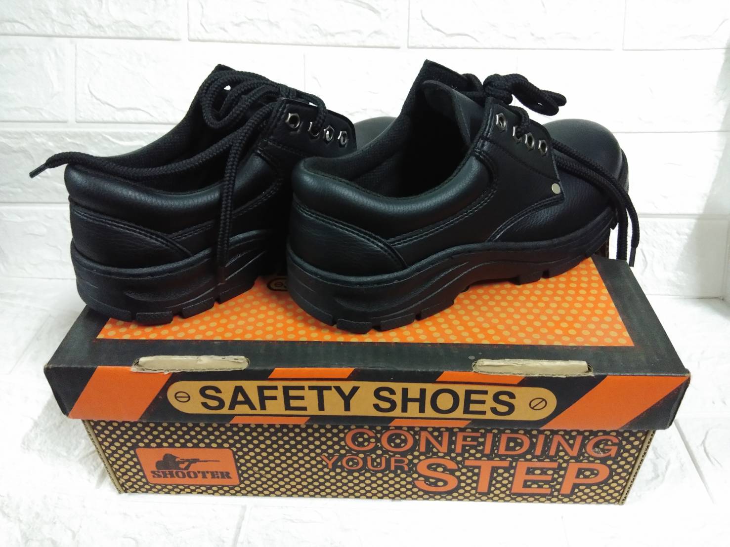 รองเท้าเซฟตี้ Shooter หัวเหล็ก