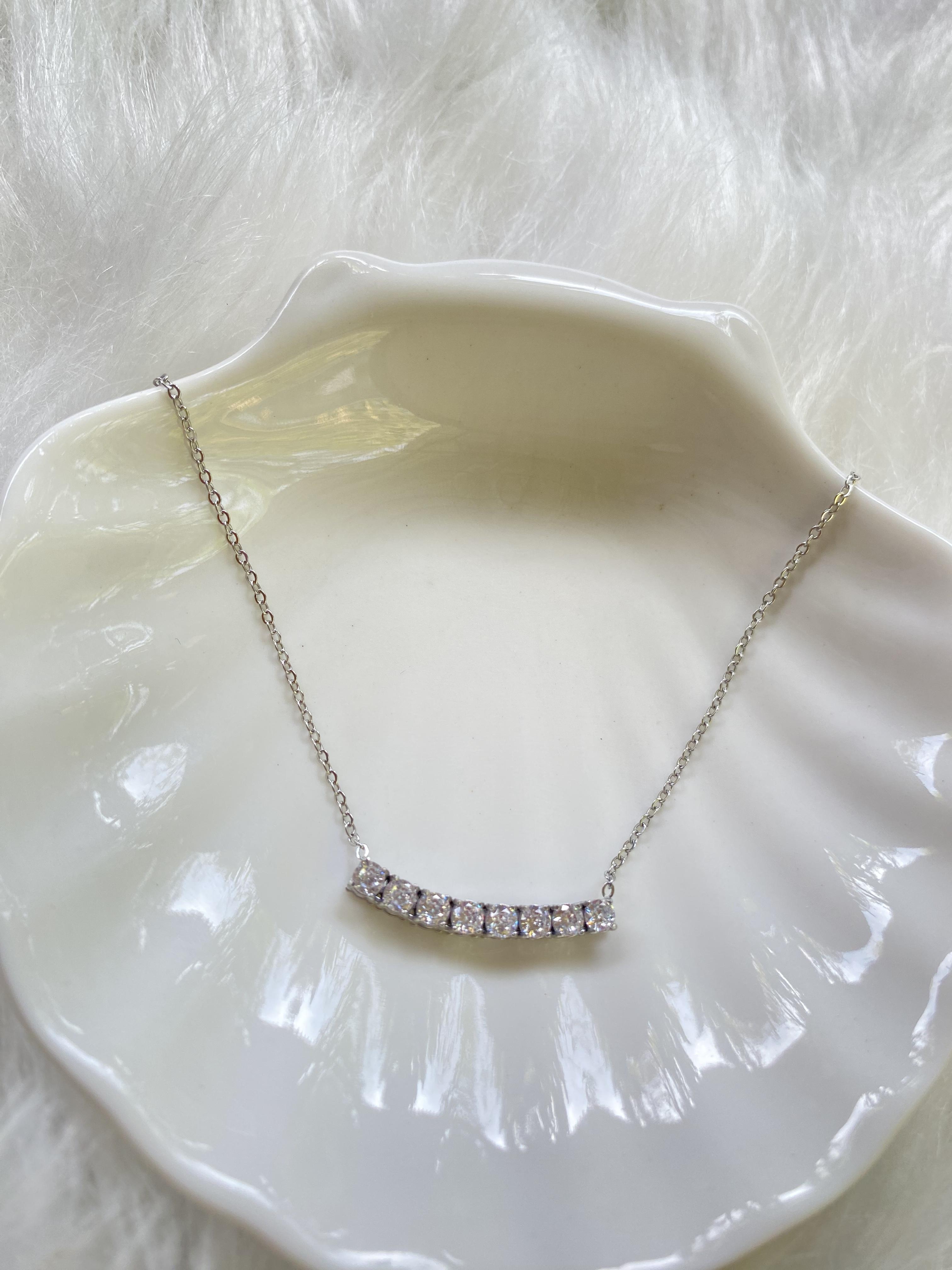 “เช็คสินค้าทัก line ก่อนโอนนะคะ”สร้อยคอสำหรับผิวแพ้ง่าย Eight B_NT361