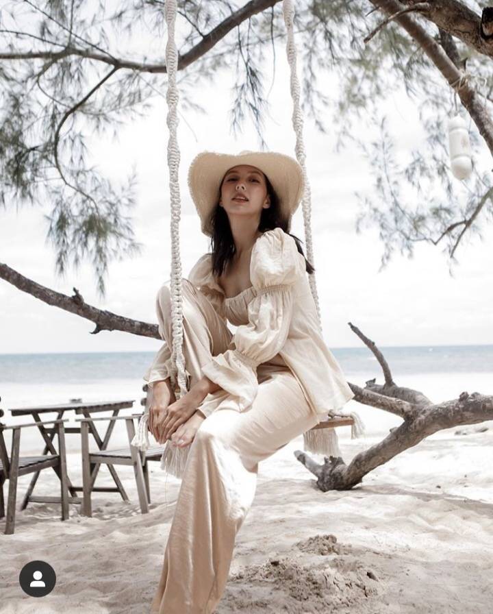 เสื้อแบบคุณญาญ่าใส่ ผ้าเหมือนที่คุณญาญ่าใส่เป๊ะๆ