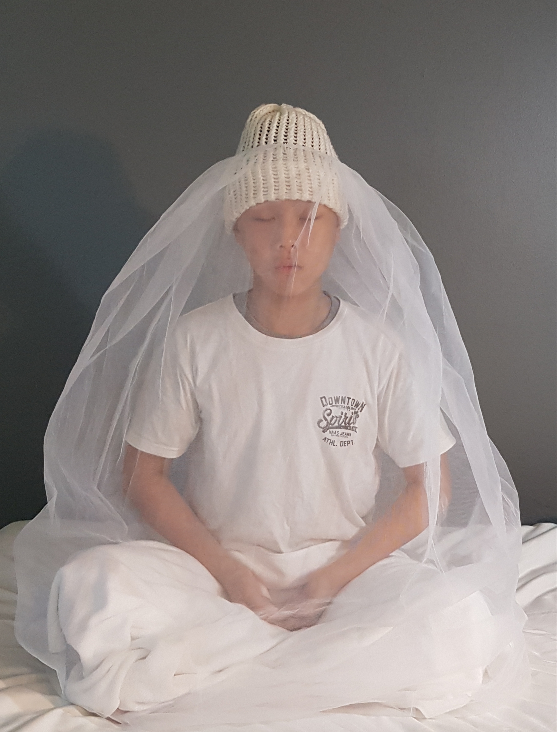 สวมคลุมขณะนั่งสมาธิ ปฎิบัติธรรม หรือ เดินจงกรม ชุดคลุมกันแมลง เพื่อป้องกันแมลงรบกวน สำหรับ 1 ชุด ไม่รวมหมวก