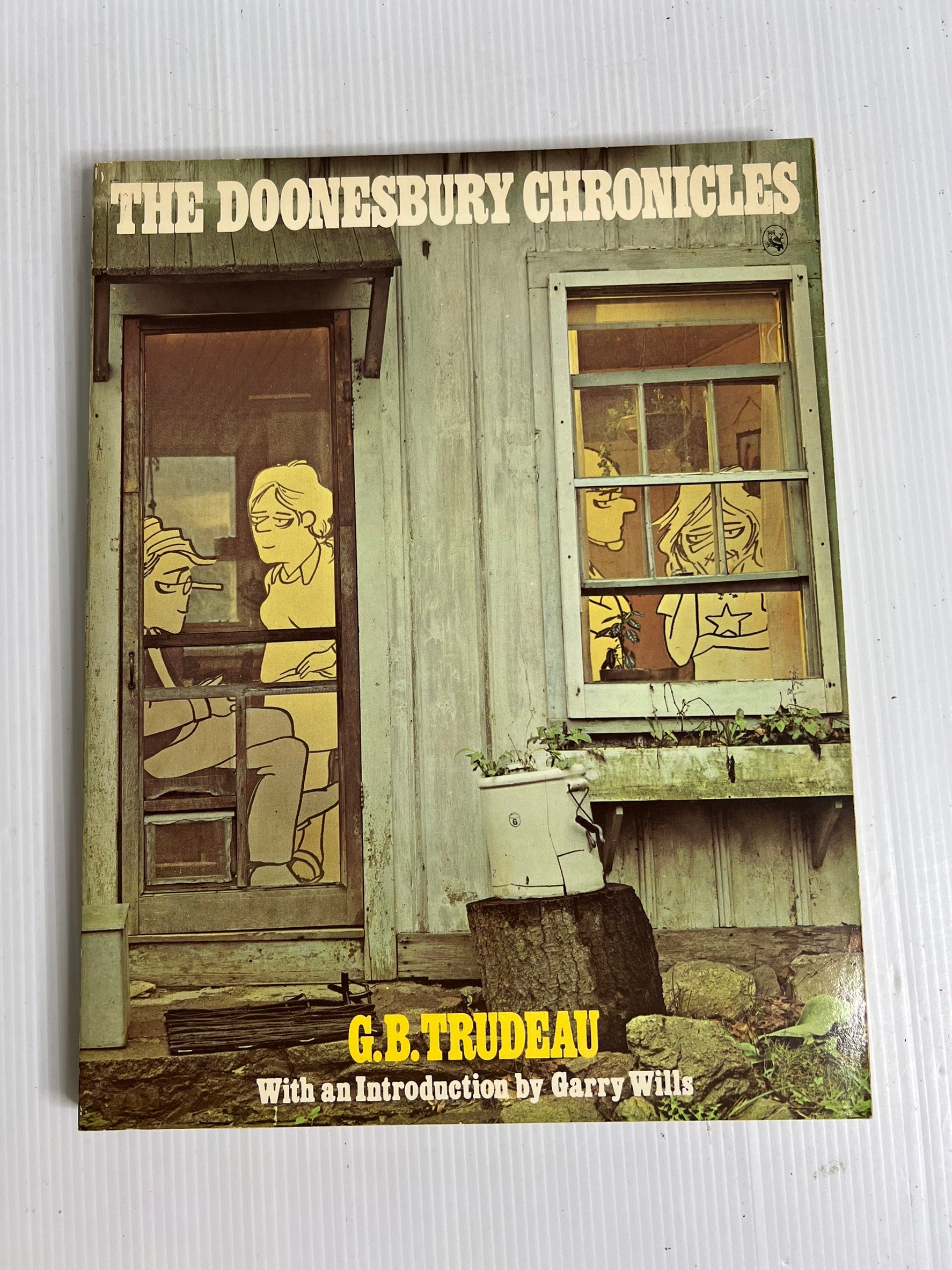Doonesbury Chronicles Garry B. Trudeau October 1, 1975 90-99% Paperback