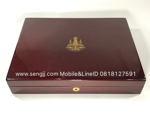 ชุดแสตมป์เงินชุบทอง เฉลิมฉลองพระราชพิธีกาญจนาภิเษก ครองราชย์ 50 ปี