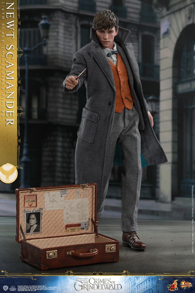 Hot Toys MMS512B FANTASTIC BEASTS: THE CRIMES OF GRINDELWALD - NEWT SCAMANDER (SE)