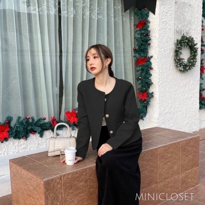 เสื้อทวิตสีพื้นเรียบหรู ลุคสวยแพงต้องรุ่นนี้ค่ะ