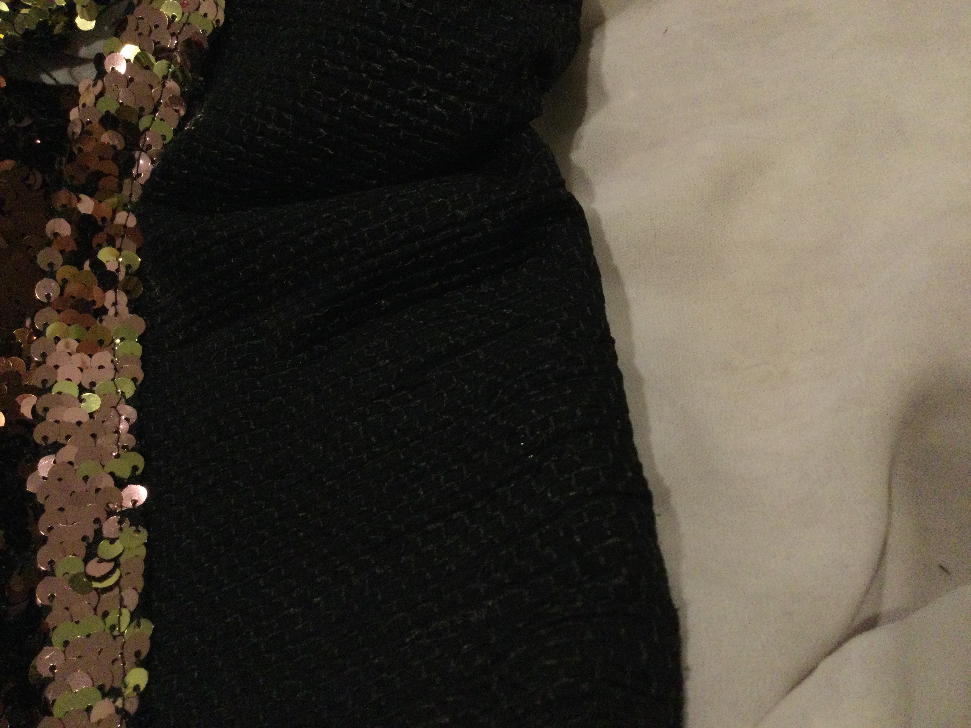 เสื้อปักเลื่อมวิ้งๆ สีทองแกมน้ำตาล