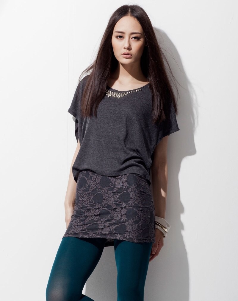 Set เสื้อยืด+เดรสกล้ามลูกไม้ เนื้อผ้ายืดหยุ่น ผ้านุ่มเนื้อดีมากกกก คัตติ้งเนี๊ยบ งานสวยเก๋ มีสไตล์ เกรดขึ้นห้างเลยนะคะ