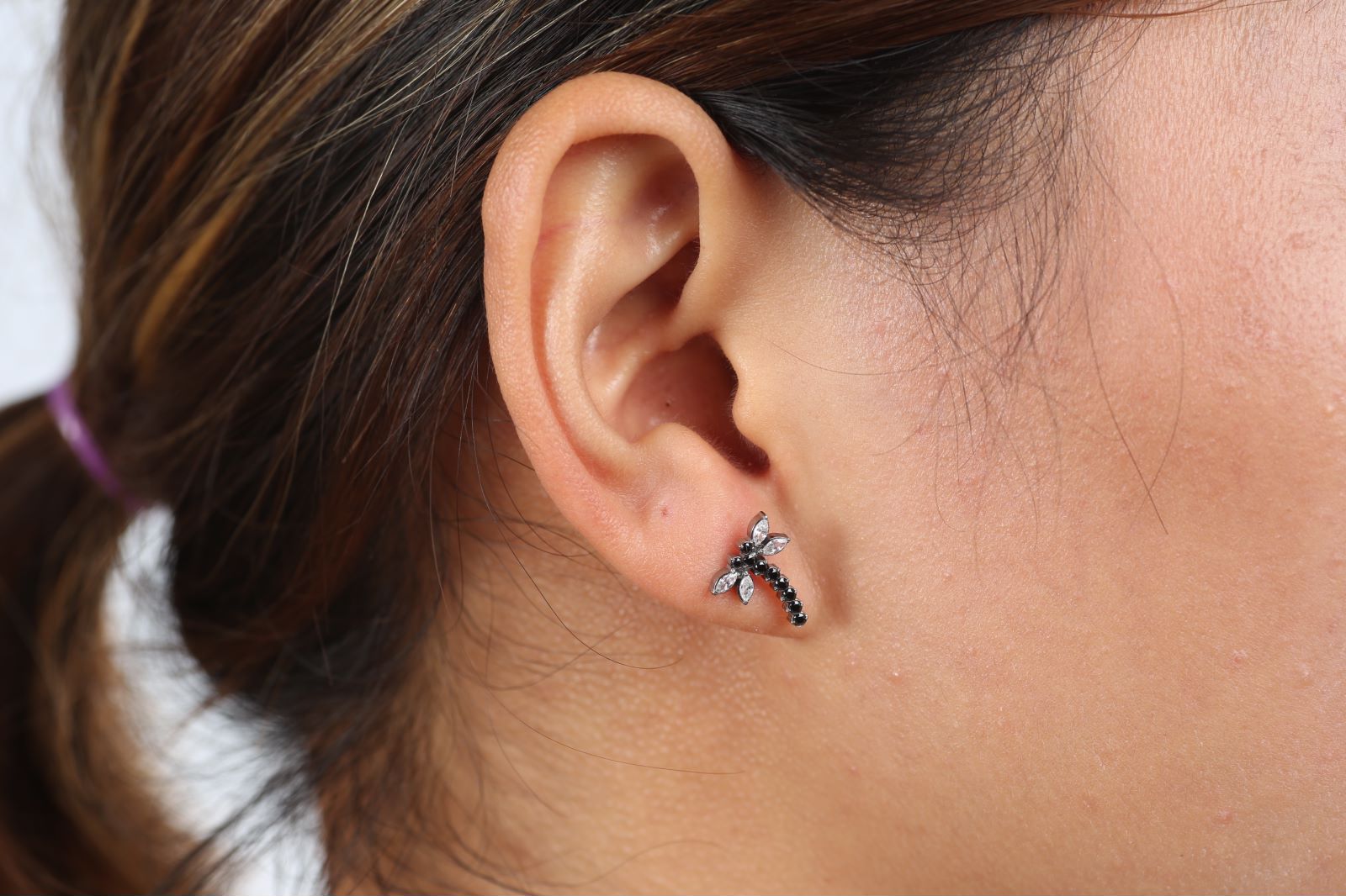 “เช็คสินค้าทัก line ก่อนโอนนะคะ”ไทเทเนี่ยม 100% ต่างหูสำหรับผิวแพ้ง่าย Dragon fly จิวแป้นแบนขันน็อต ขนาดก้านปกติ ราคา/ข้าง ETC139