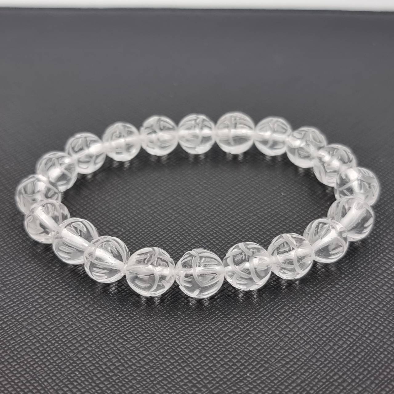 Crystal or Clear Quartz คริสตัลควอตซ์ หินควอตซ์ สีขาวใส 10 mm ตัวแทนของความมั่นคงในทุกๆด้านของชีวิต แกะลายตะขอเกี่ยวเงินเกี่ยวทอง Money & Luck Hook