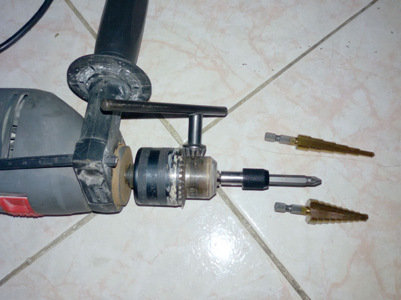 AD02 ตัวต่อสวมเร็ว สำหรับเปลี่ยนใส่ดอกไขควง ดอกบ่งสกรู ดอก Step Drill ดอกเจาะเดือยไม้ หัวแปลงต่างๆ ดอกสว่านทั่วๆไป