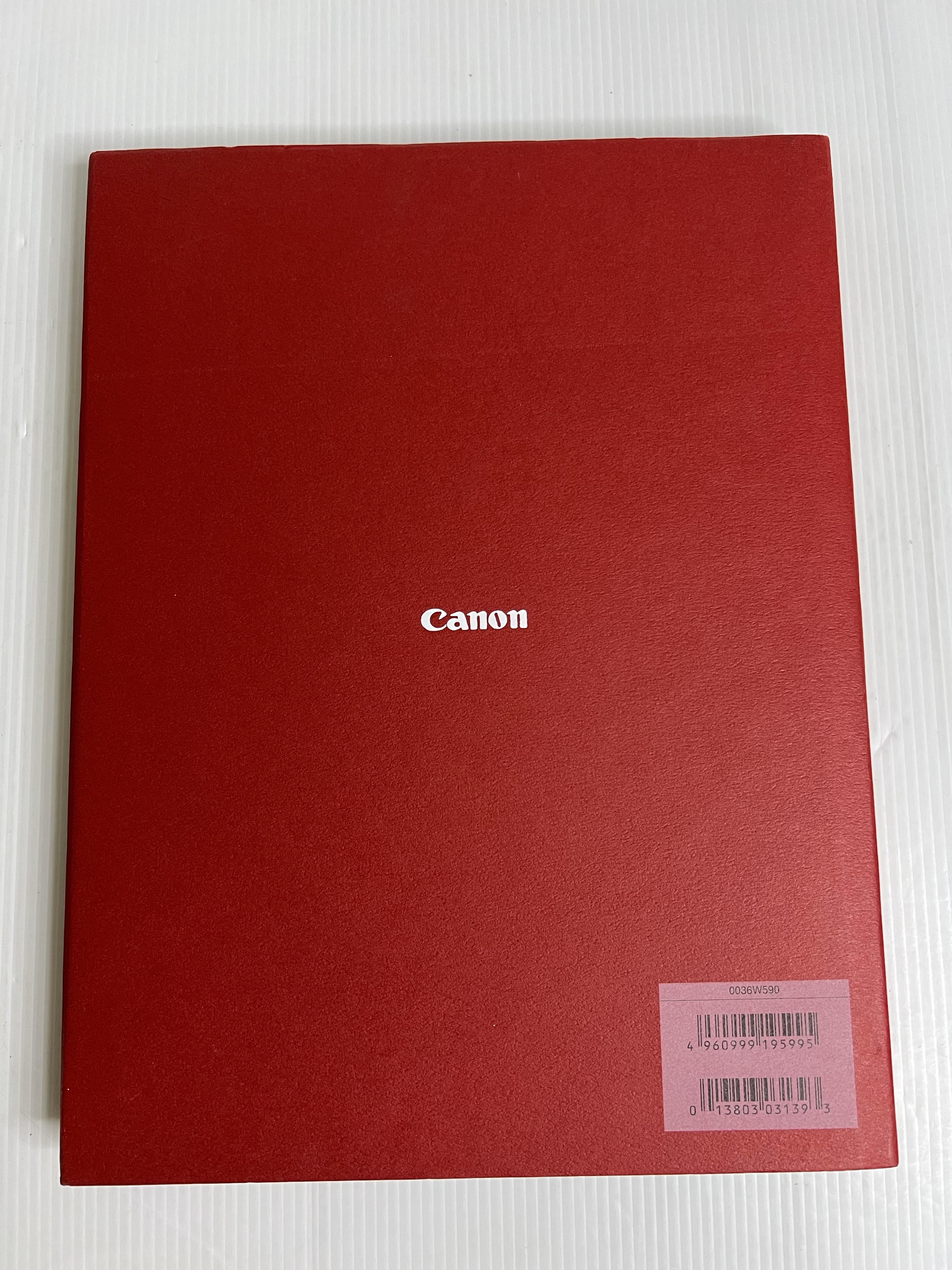 EF Lens Work III the Eyes of Eos Canon Inc. Lens Products Group n/a 90-99% Hardcover