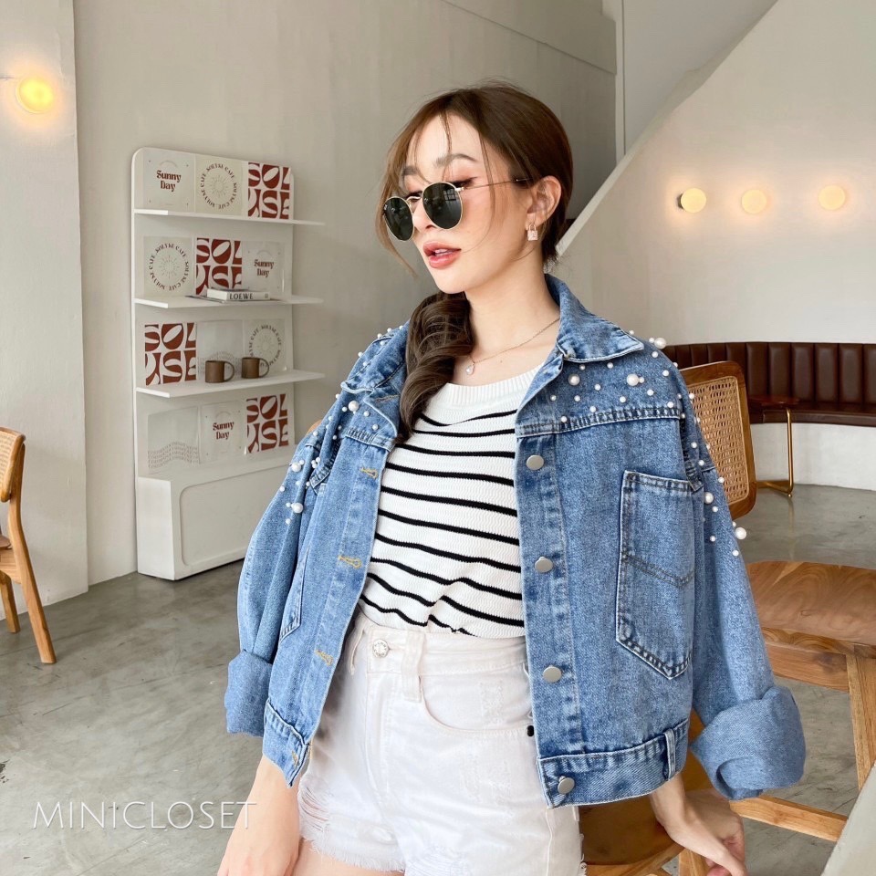 แจ็คเก็ตยีนส์ ตอกอะไหล่มุกแน่นๆ สวยๆ