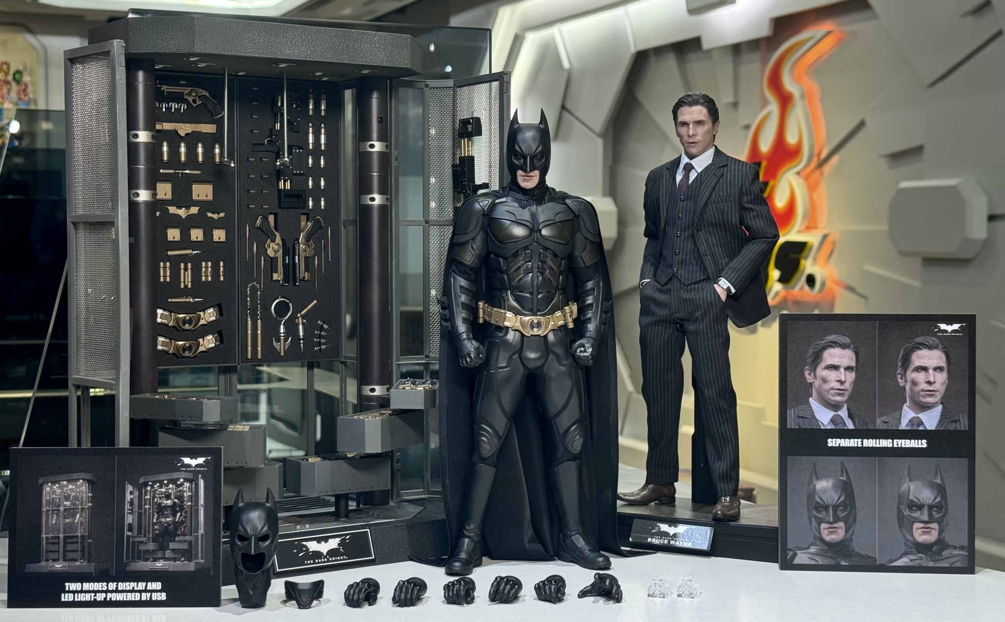 Hot Toys MMS750 The Dark Knight - Batman Armory with Bruce Wayne (2.0)