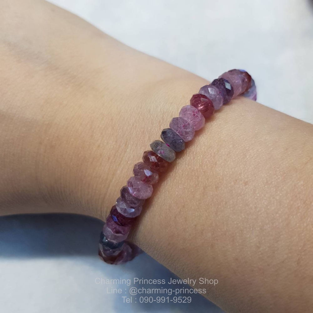 Red Spinel สปิเนลสีแดง 6.5 มม เจียรเหลี่ยมอัญมณีสวยงาม เปล่งแสงระยิบระยับเมื่อต้องแสงไฟ "อัญมณีแห่งความหวังและการฟื้นฟู"