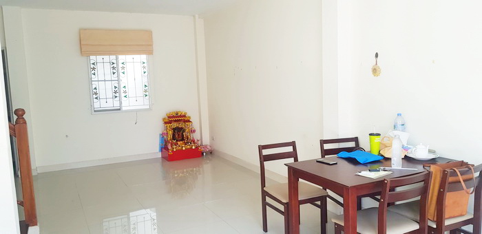 ทาวน์เฮ้าส์ ม.ไลโอ 23.1 ตร.ว. ซอยวัดพระเงิน กาญจนาภิเษก บางม่วง บางใหญ่ นนทบุรี หลังมุม สวย พร้อมอยู่