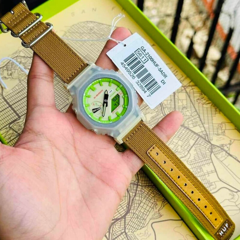 นาฬิกา Casio G-SHOCK Carbon Core Guard นาฬิกาข้อมือผู้ชาย สายเรซิ่น รุ่น GA-2100 GA-2100HUF-5A Limited Edition GA-2100HUF-5A