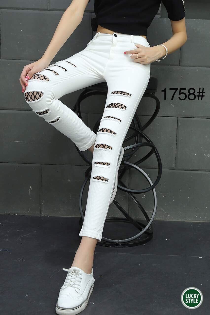 กางเกงยีนส์สีขาวทรงเดฟ เนื้อผ้าเป็น Denim ผสม Spandex 100% ใส่กระชับทรงสวยดีไซน์สวย