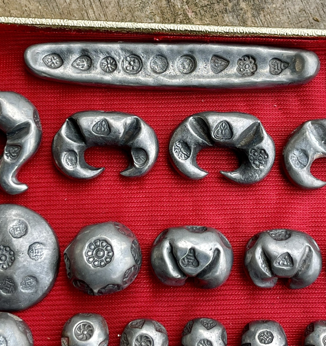 พดด้วง พดด้วงโบราณ เงินพดด้วงโบราณ