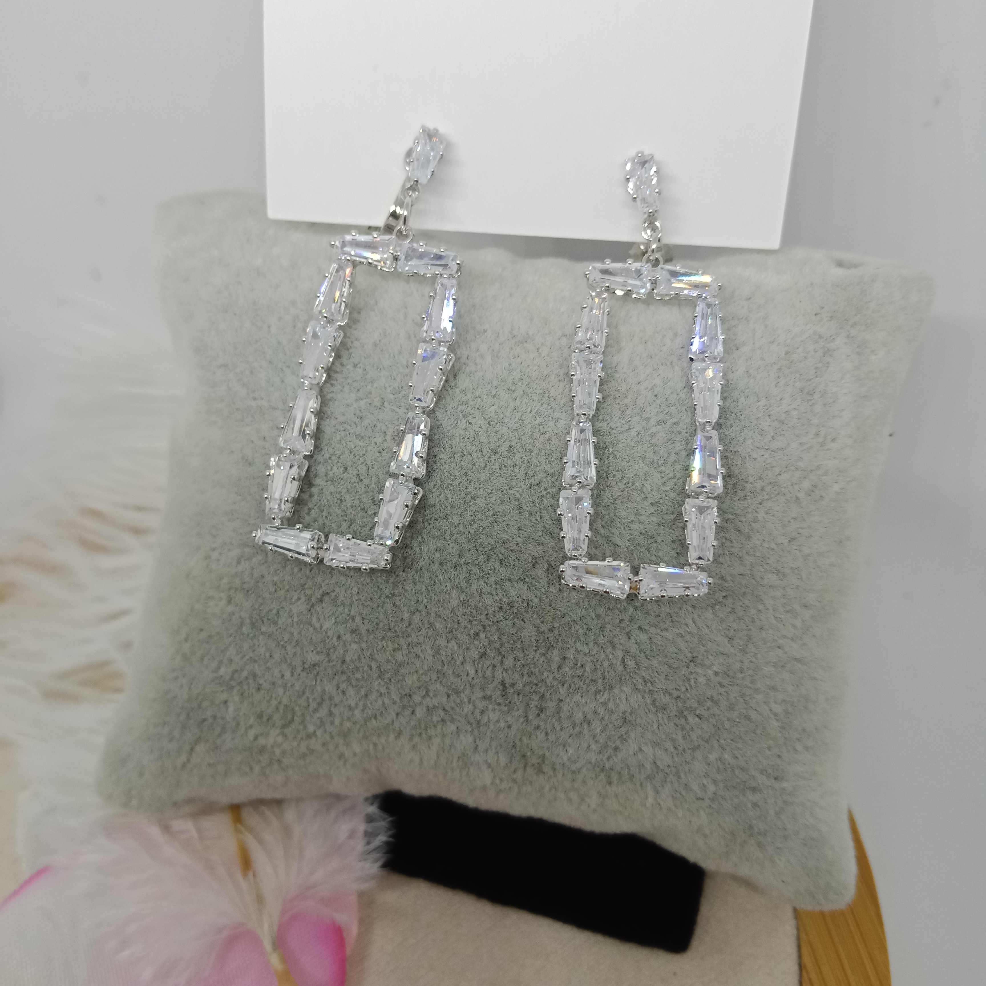 ต่างหูหนีบ Grand Squareมีซิลิโคนรอง หนีบไม่เจ็บ เงินแท้92.5% ไม่เจาะหูก็สวยได้_EC240