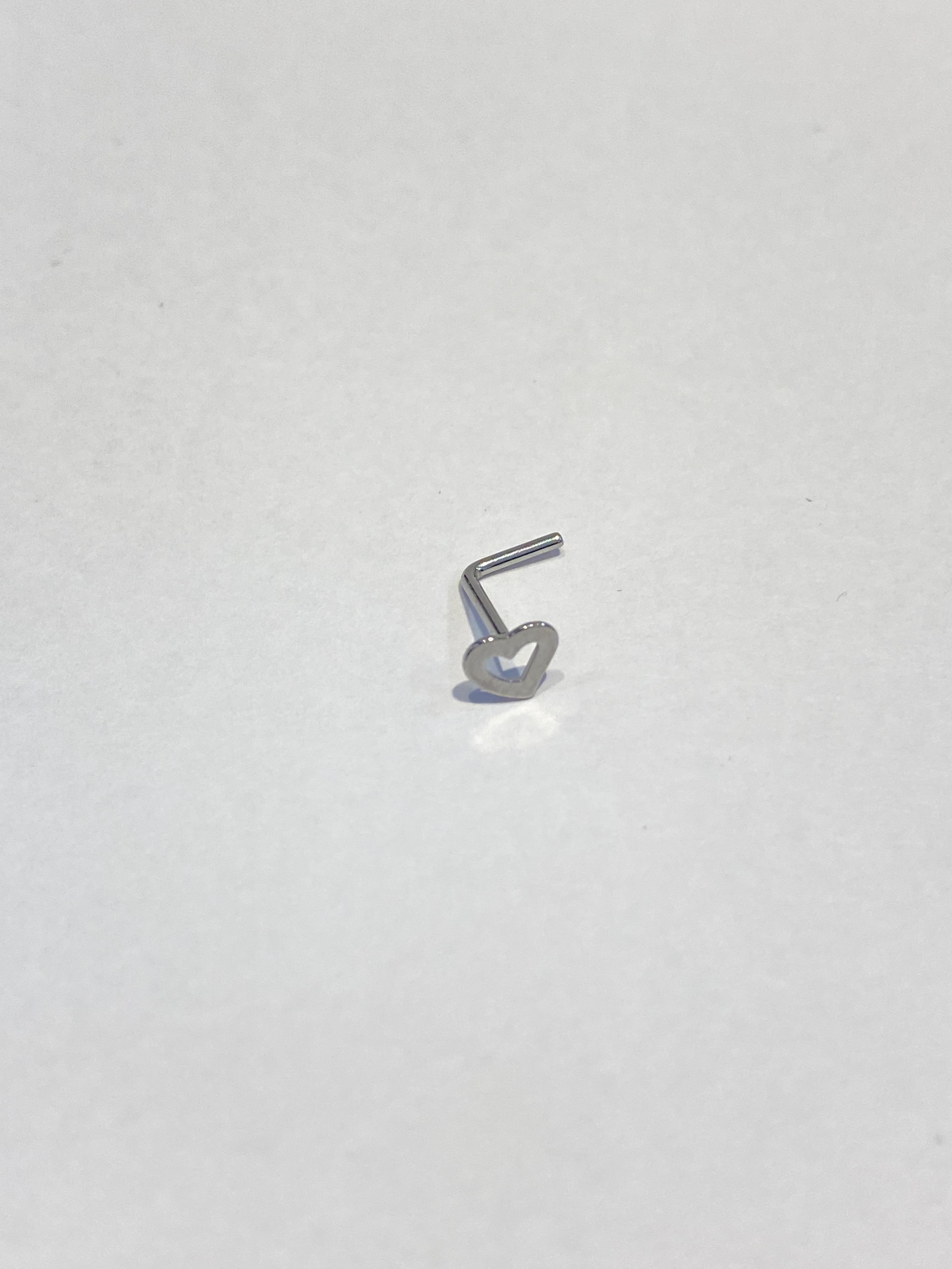 “เช็คสินค้าทัก line ก่อนโอนนะคะ” จิวจมูกไทเทเนี่ยม 100% สำหรับผิวแพ้ง่าย Nose ตะขอ/ฉาก หัวใจ_TCT21