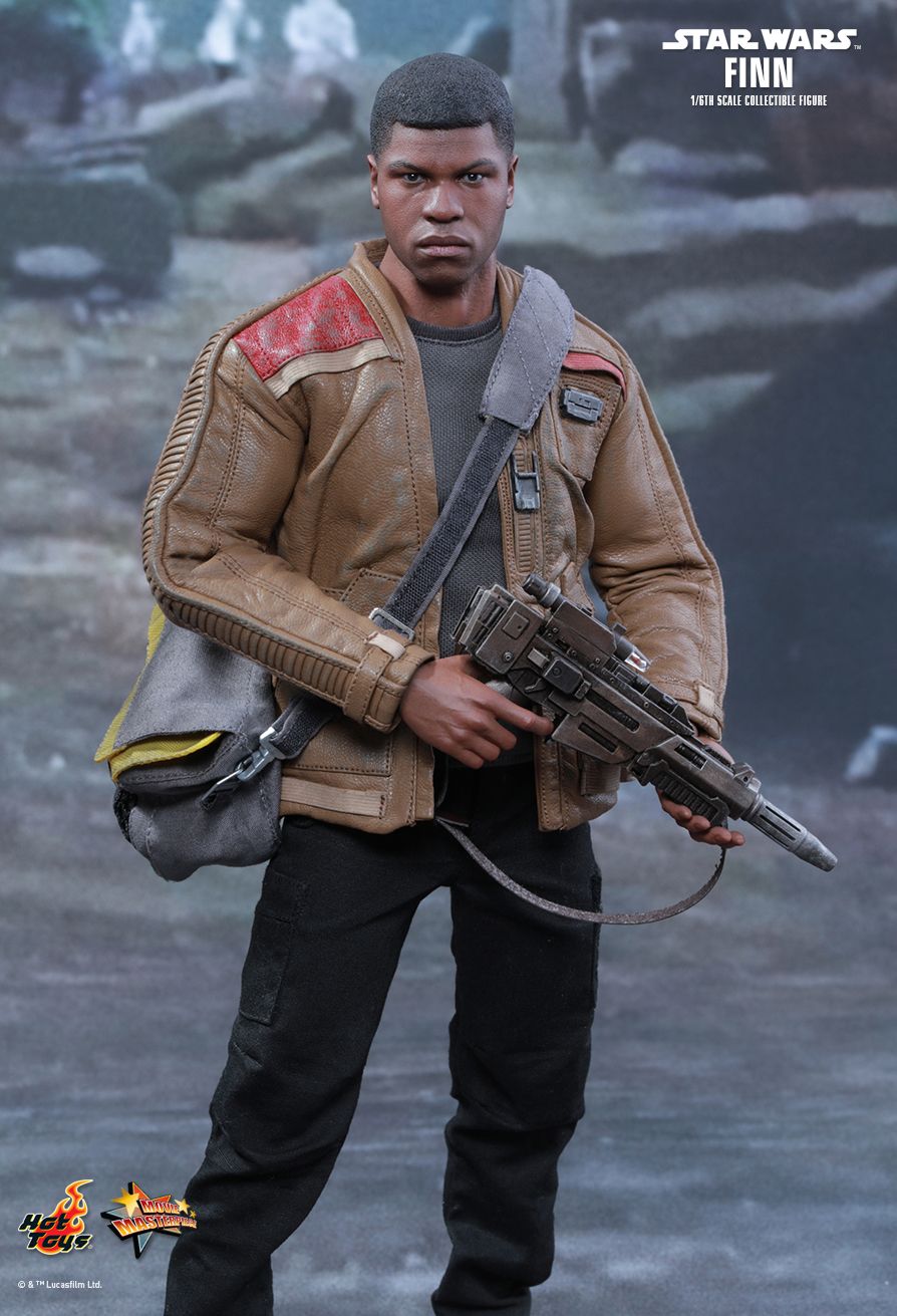 Hot Toys MMS345 STAR WARS: THE FORCE AWAKENS - FINN