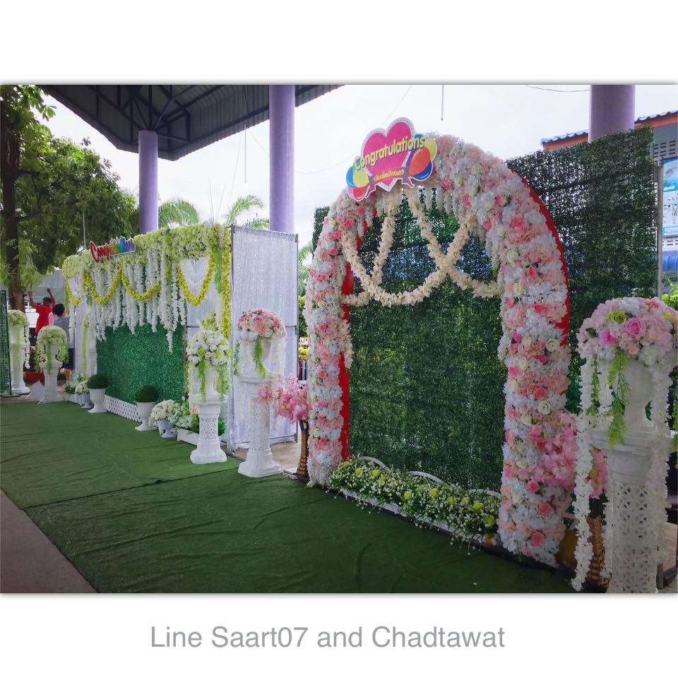 ซุ้มถ่ายภาพงานแต่ง ดอกไม้แห้ง ธีมเขียวมิ้นขาว