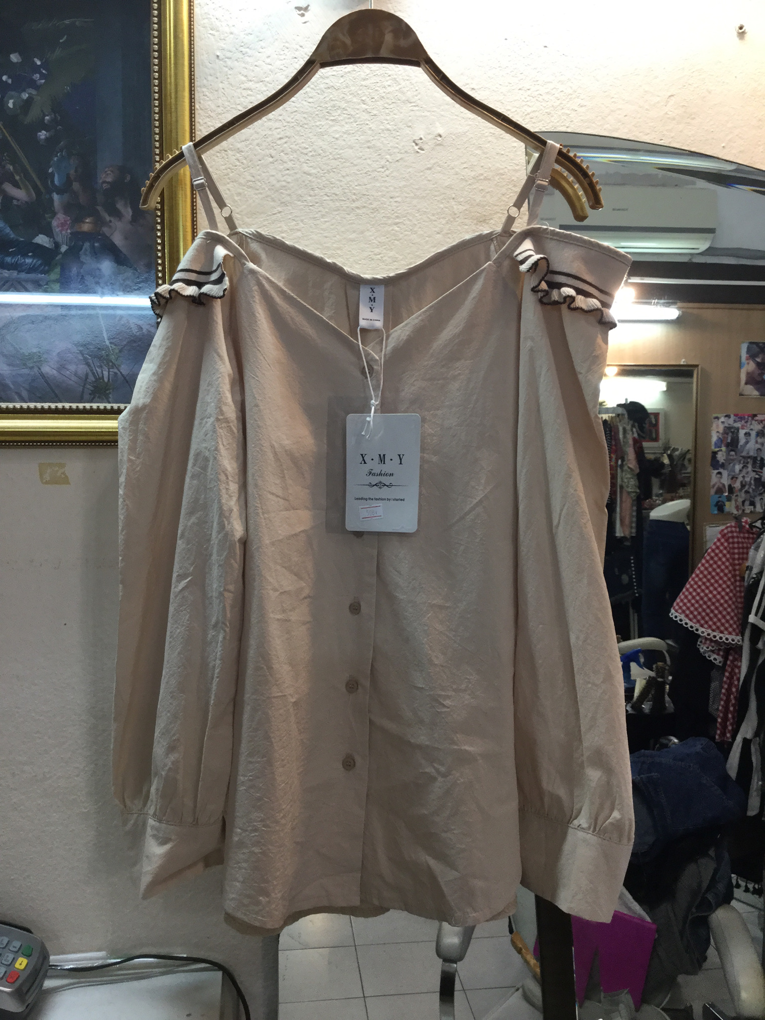 เสื้อเปิดไหล่สายเดี่ยว เสื้อแขนยาวน่ารักๆ