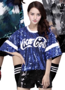 KOREA ITEM COCA COLA TOP สินค้าพร้อมส่งจร้า ห้ามพลาดเลยน่ะค่ะสาวๆ สำหรับเสื้อรุ่นนี้ แม่ค้าช๊อปปชอบ เสื้อวิ๊ง Coca Cola งานปักแน่นๆ ปราณีตสุดเลยจร้า แมทซ์กับ อะไรก็เริสคร้า แม่ค้าการันตรีเลยยย เหมาะกับสาวๆทุกไซค์เลย น่ะค่ะ