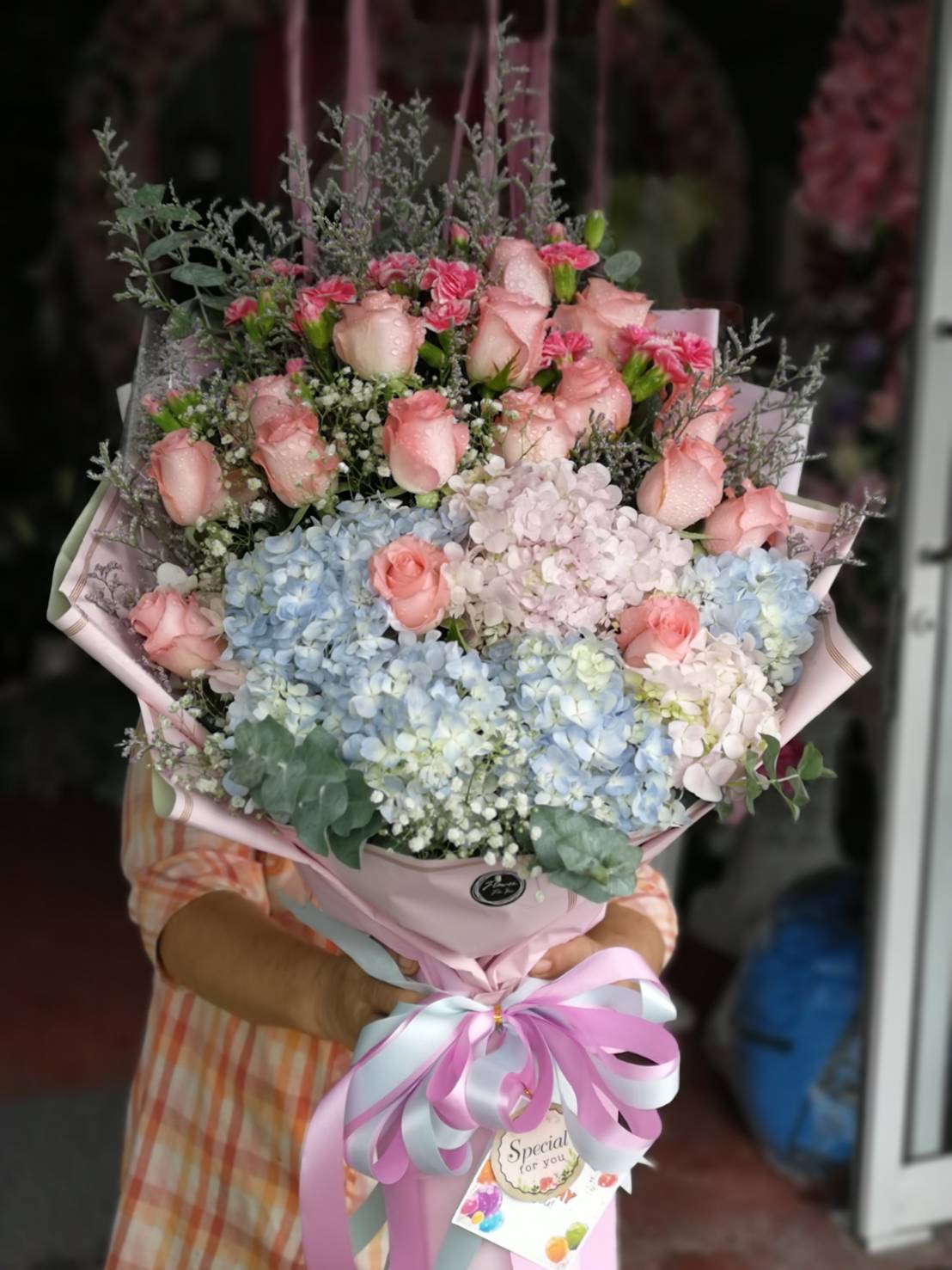 ช่อดอกไม้กุหลาบ ไฮเดรนเยีย โทนพาสเทล