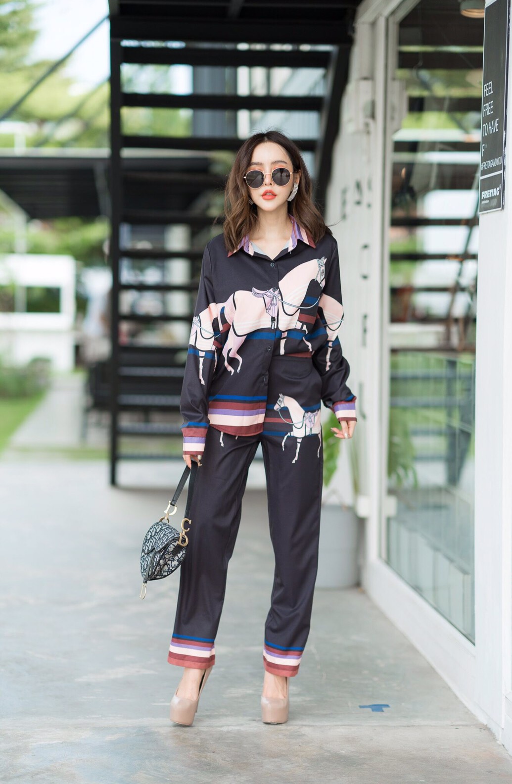 ชุดเซ็ทเสื้อกางเกงขายาว ลายม้า🐎ขายดีมากค่ะ