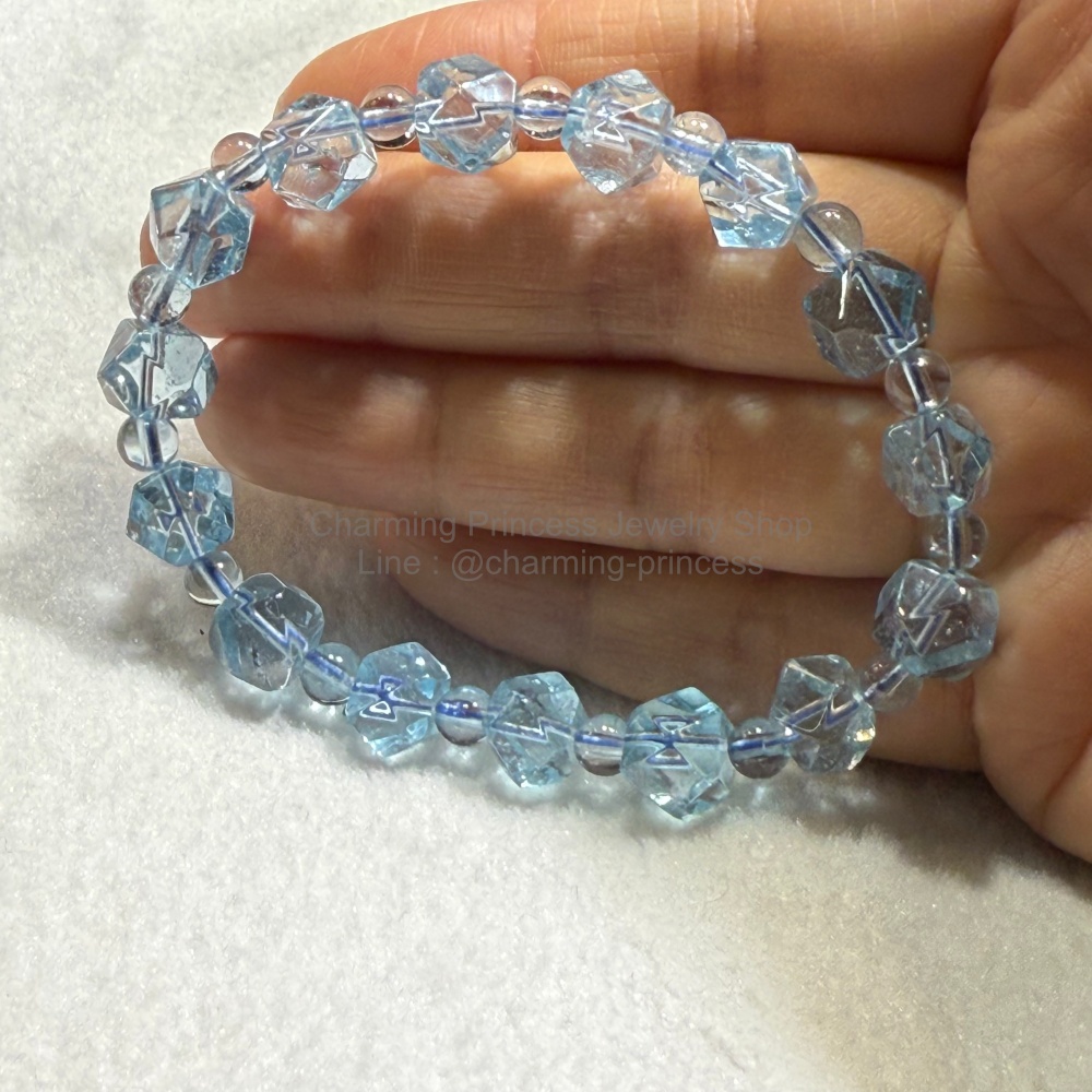 Blue Topaz บลูโทพาส Freefoam 8 มม เชื่อว่าเป็นหินแห่งความสงบ สื่อสาร และความคิดสร้างสรรค์