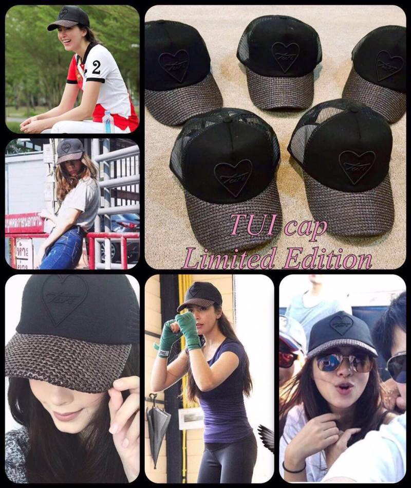 หมวก cap แบรนด์ Tu'i รุ่น wan jai limited edition แบบคุณนิโคล คุณพลอยชวาพร คุณศรีริต้าเจนเซ่น ใส่ค่ะ ใส่ได้ทุกโอกาส แมตช์ได้กับทุกชุด งานเป๊ะตามต้นฉบับ สีนี้หายากจริงๆ ปีกหมวกรับรองว่าเป๊ะค่ะ