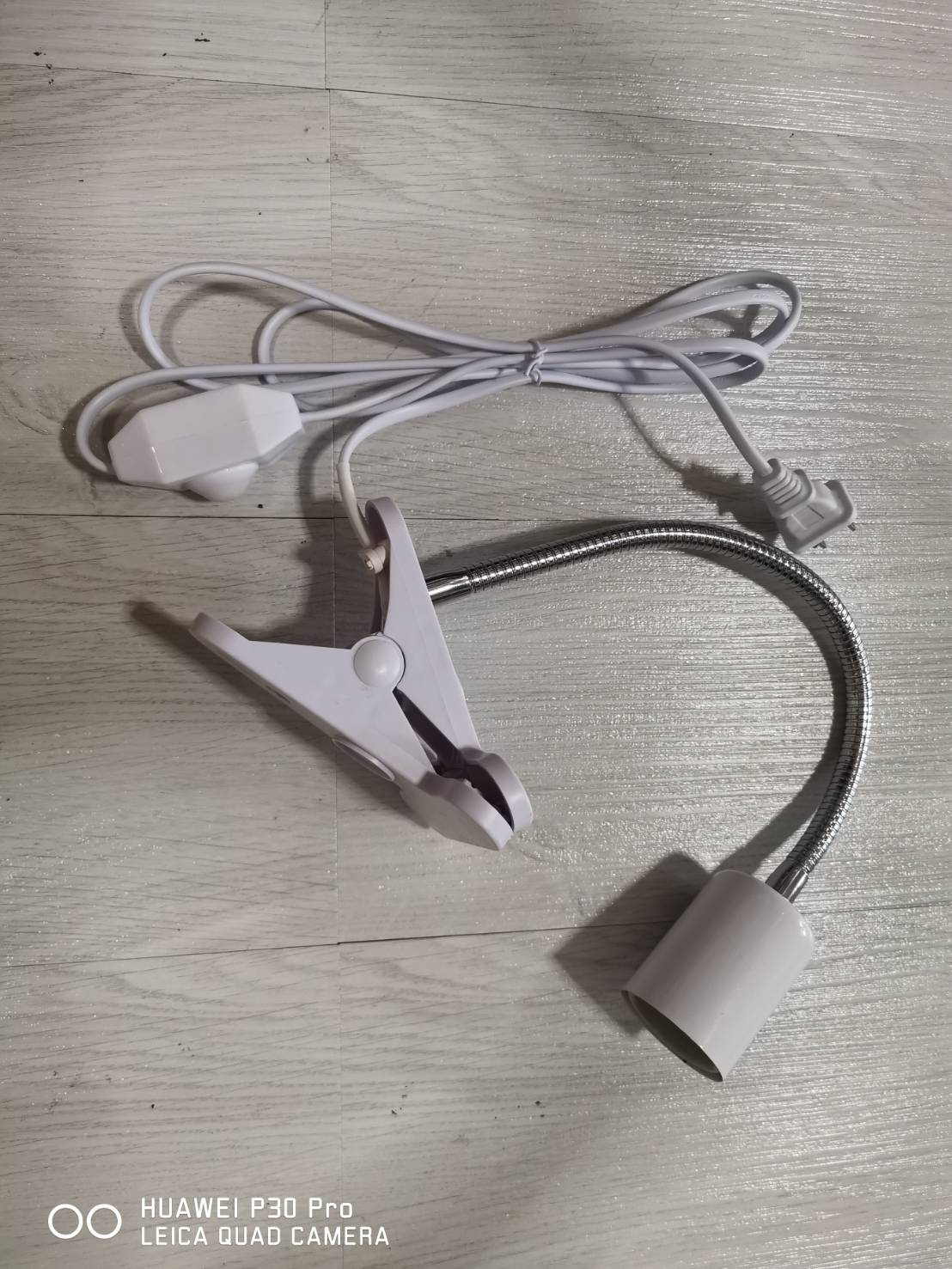 OT107 ขั้วต่อสายอ่อนหลอดไฟ E27 ยาว 30cm พร้อมสวิทซ์ปรับความสว่างได้** ใช้กับหลอดไส้เท่านั้น