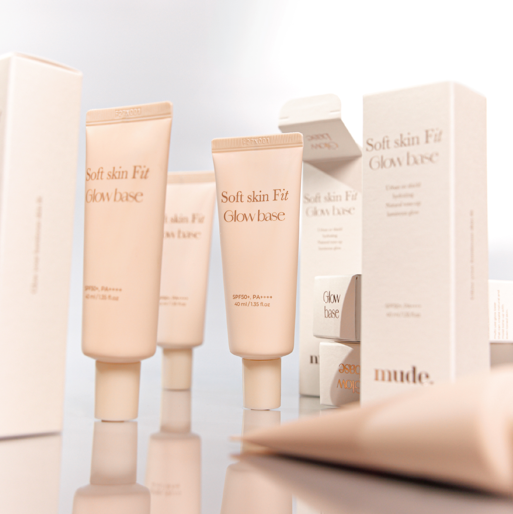 MUDE SOFT SKIN FIT GLOW BASE SPF 50 PA+++ 40 มล. ( เบสรองพื้น )