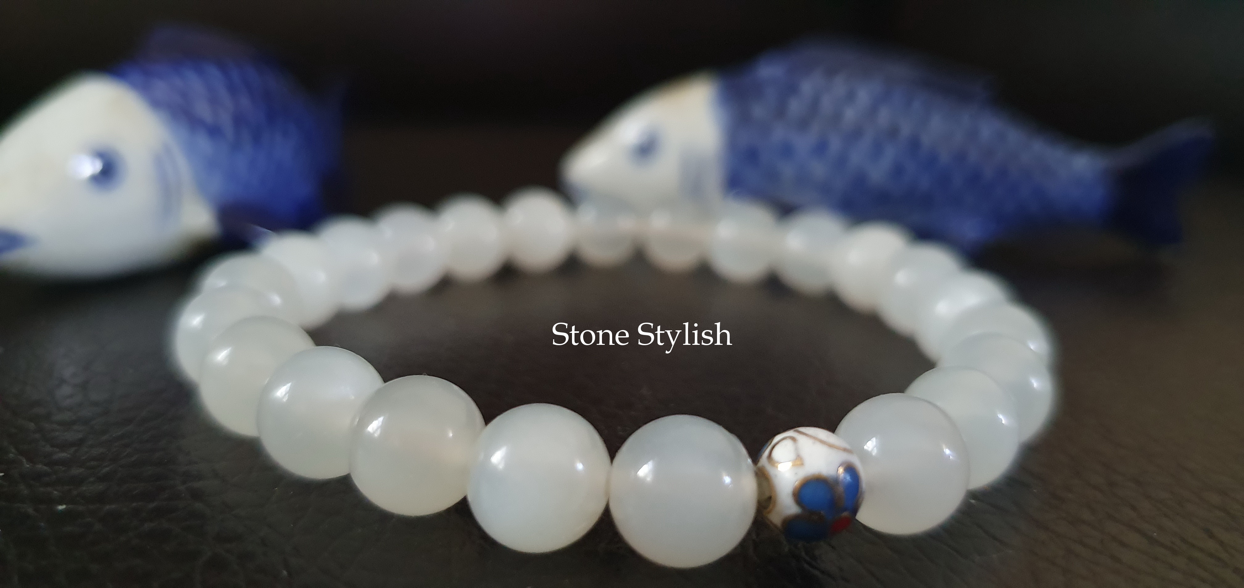 สร้อยข้อมือ มูนสโตน (Moon Stone) หัวกะหลั่ยถมไชนีส หินขนาด 8 มิล