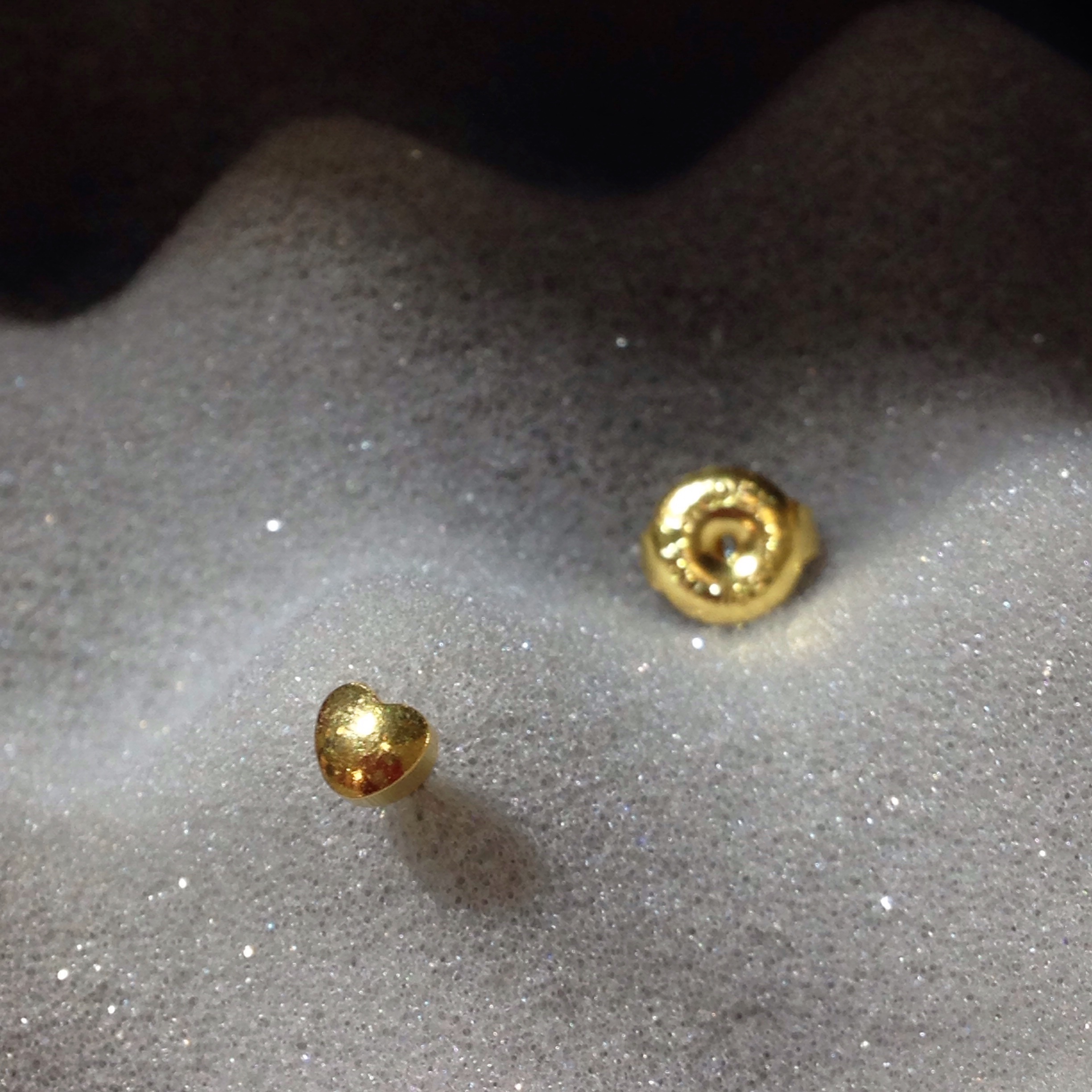 (ส่งฟรี แถมแป้นหมุดตัน สำหรับเจาะเองที่บ้าน&ที่ร้าน) GP Heart 3mm สีทอง_BF09