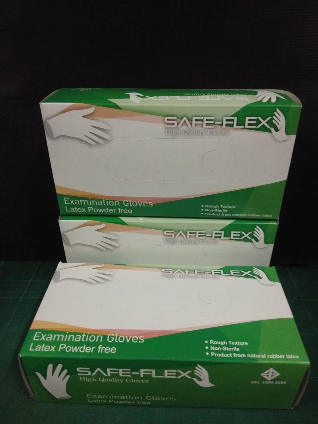ถุงมือไนไตร ชนิดไม่มีแป้ง ยี่ห้อ Safeflex สีขาว