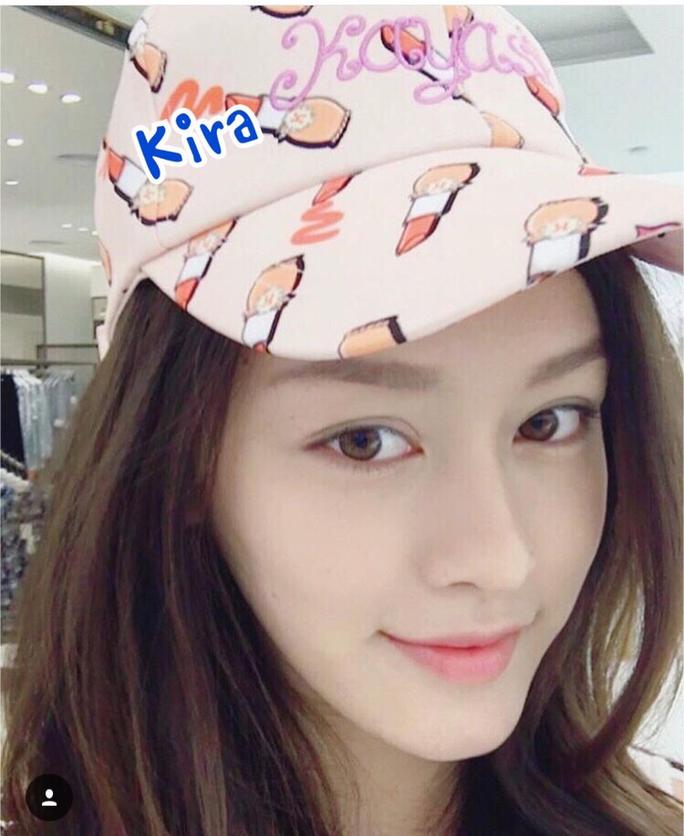 หมวกแฟชั่นแบบดาราใส่